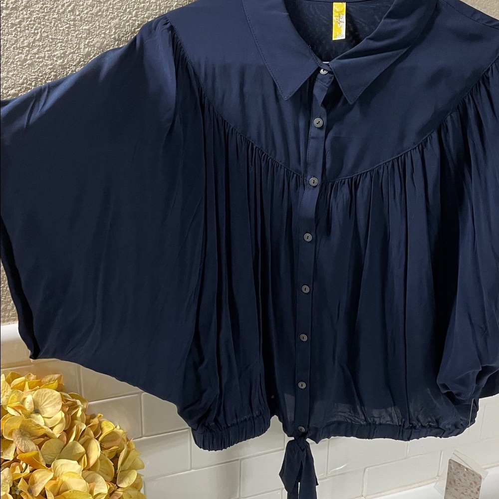 Free People Navy Blouse . NEW with Tags - Picture 2 of 7